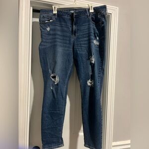Old Navy Rockstar Super Skinny Midrise Jeans. Size 18.